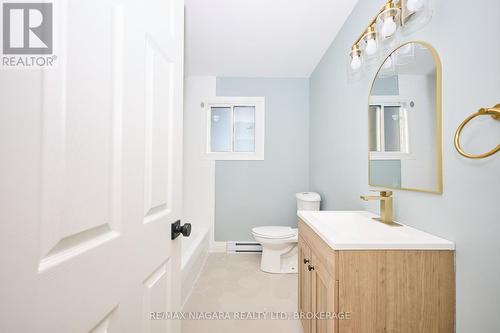 Unit 3 - 141 Plymouth Road, Welland (Lincoln/Crowland), ON - Indoor Photo Showing Bathroom