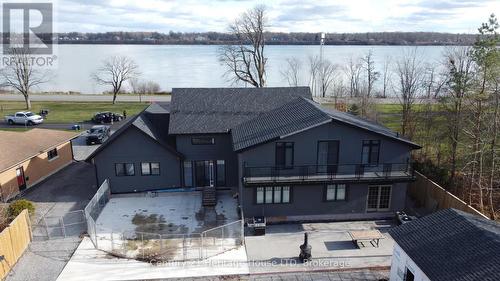 9785 Niagara River Parkway, Niagara Falls (Lyons Creek), ON - Outdoor With Body Of Water