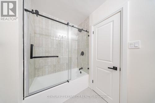 30 Greyabbey Trail, Toronto, ON - Indoor Photo Showing Bathroom