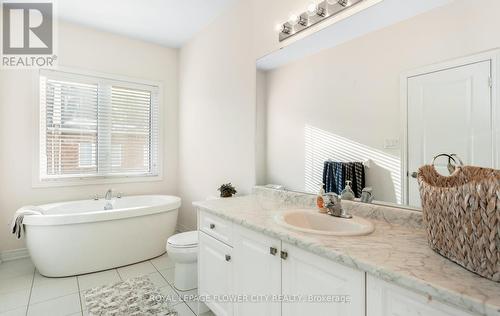 9 Backwater Trail, Brampton, ON - Indoor Photo Showing Bathroom