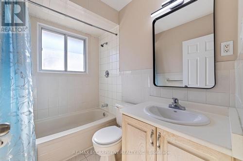131 Sanatorium Road, Hamilton, ON - Indoor Photo Showing Bathroom