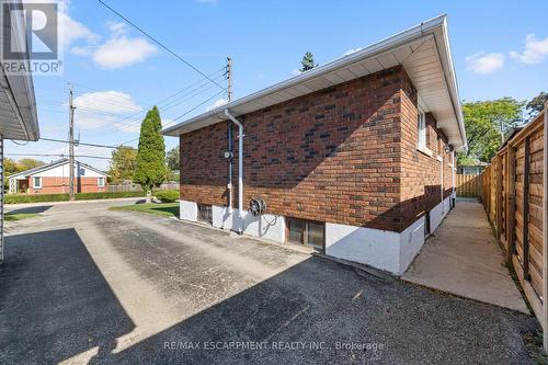 131 Sanatorium Road, Hamilton, ON - Outdoor