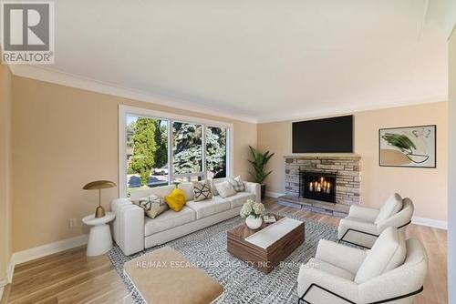 131 Sanatorium Road, Hamilton, ON - Indoor Photo Showing Living Room With Fireplace