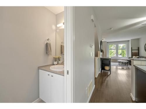 102 18777 68A Avenue, Surrey, BC 