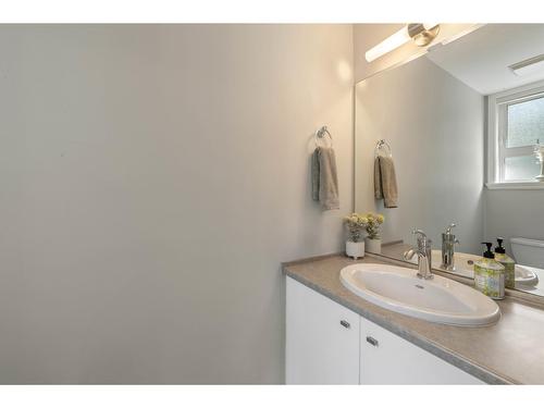 102 18777 68A Avenue, Surrey, BC 