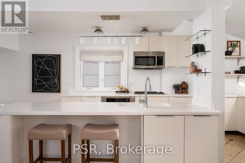 217 Northcliffe Boulevard, Toronto, ON - Indoor Photo Showing Kitchen