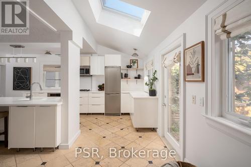 217 Northcliffe Boulevard, Toronto, ON - Indoor Photo Showing Kitchen