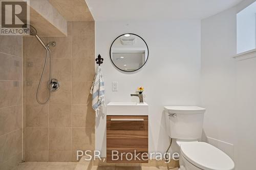 217 Northcliffe Boulevard, Toronto, ON - Indoor Photo Showing Bathroom