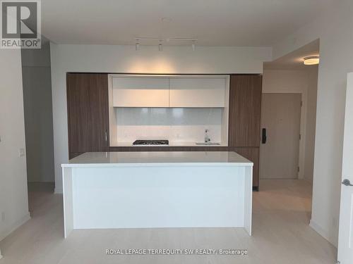 804 - 1 Hillsdale Avenue E, Toronto, ON - Indoor Photo Showing Kitchen
