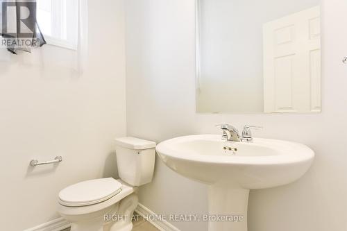 623 Perseus Avenue, Ottawa, ON - Indoor Photo Showing Bathroom