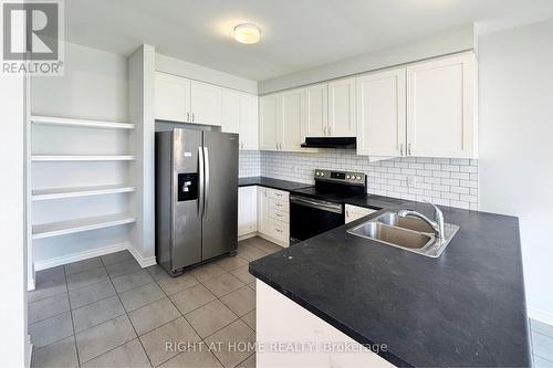 623 Perseus Avenue, Ottawa, ON - Indoor Photo Showing Kitchen With Double Sink