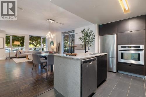 188 Chesterfield Avenue, North Vancouver, BC 