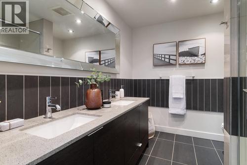 188 Chesterfield Avenue, North Vancouver, BC 