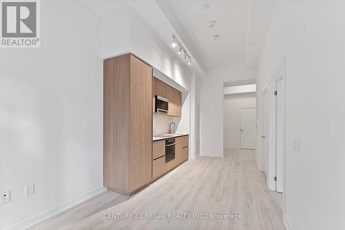1303 - 110 Broadway Avenue, Toronto, ON - Indoor Photo Showing Other Room