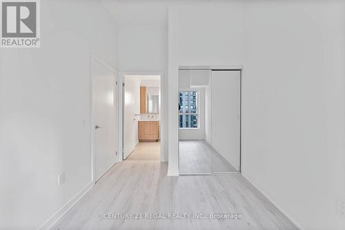 1303 - 110 Broadway Avenue, Toronto, ON - Indoor Photo Showing Other Room