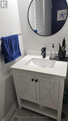 35 Stedford Crescent, Brampton, ON - Indoor Photo Showing Bathroom