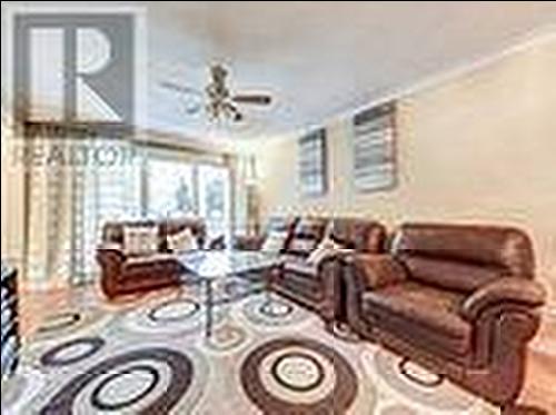 1183 Forestwood Drive, Mississauga, ON - Indoor Photo Showing Living Room