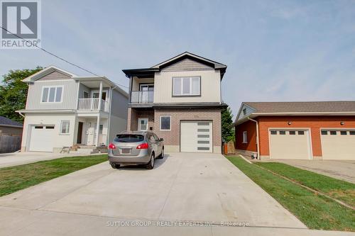 A - 104 Fifth Avenue, Kitchener, ON - Outdoor With Facade
