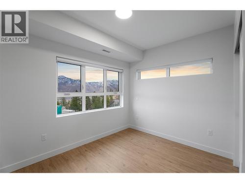 1844 Qu'Appelle Boulevard Unit# 107, Kamloops, BC - Indoor Photo Showing Other Room