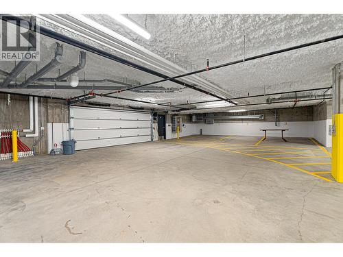 1844 Qu'Appelle Boulevard Unit# 107, Kamloops, BC - Indoor Photo Showing Garage