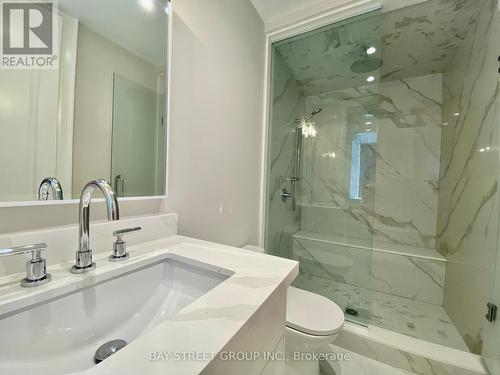 36 Elm Grove Avenue, Richmond Hill, ON - Indoor Photo Showing Bathroom