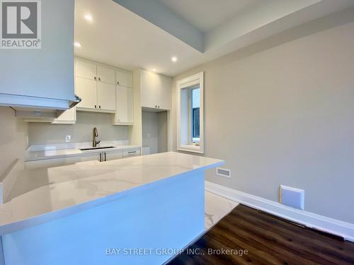 36 Elm Grove Avenue, Richmond Hill, ON - Indoor