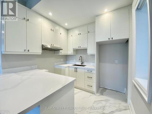 36 Elm Grove Avenue, Richmond Hill, ON - Indoor Photo Showing Kitchen