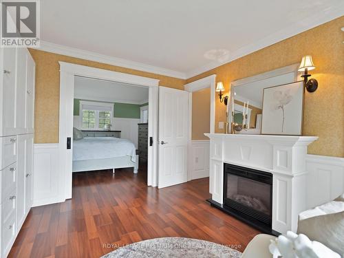 6921 4Th Line, New Tecumseth, ON - Indoor With Fireplace