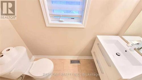 2495 Felhaber Crescent, Oakville, ON - Indoor Photo Showing Bathroom