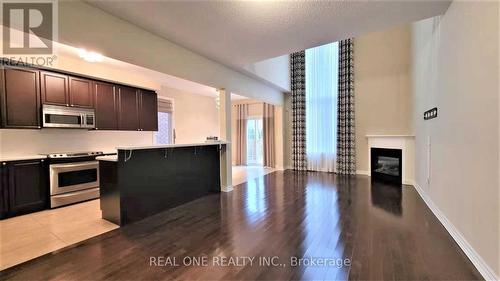 2495 Felhaber Crescent, Oakville, ON - Indoor Photo Showing Kitchen