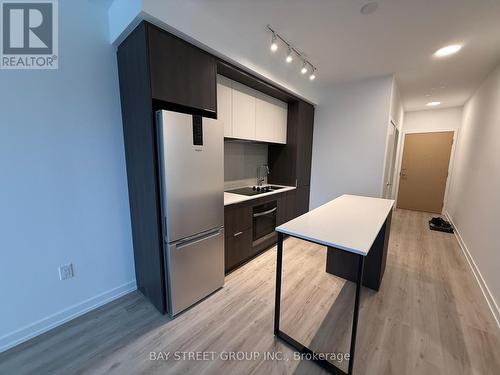 2705 - 395 Square One Drive, Mississauga, ON - Indoor Photo Showing Other Room