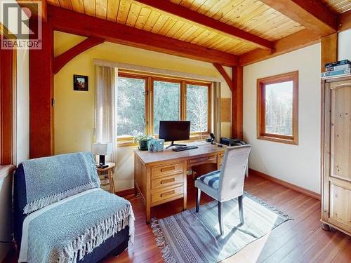 3749 Highway 101, Powell River, BC - Indoor Photo Showing Office