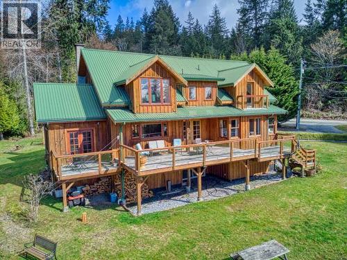 3749 Highway 101, Powell River, BC - Outdoor With Deck Patio Veranda