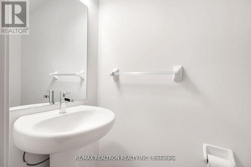 89 - 20 William Jackson Way, Toronto, ON - Indoor Photo Showing Bathroom