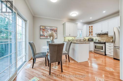 2422 Hertfordshire Way, Oakville, ON - Indoor