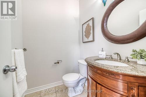 2422 Hertfordshire Way, Oakville, ON - Indoor Photo Showing Bathroom