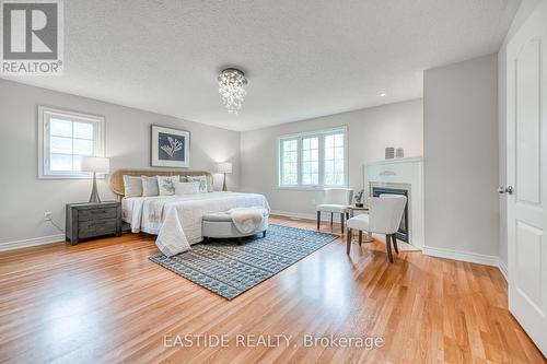 2422 Hertfordshire Way, Oakville, ON - Indoor Photo Showing Bedroom