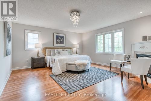 2422 Hertfordshire Way, Oakville, ON - Indoor Photo Showing Bedroom