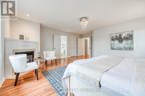 2422 Hertfordshire Way, Oakville, ON - Indoor Photo Showing Bedroom