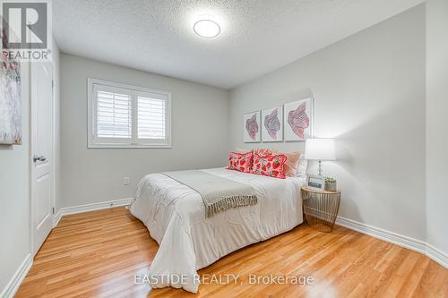 2422 Hertfordshire Way, Oakville, ON - Indoor Photo Showing Bedroom