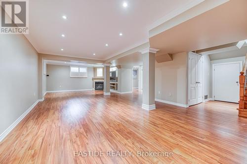 2422 Hertfordshire Way, Oakville, ON - Indoor