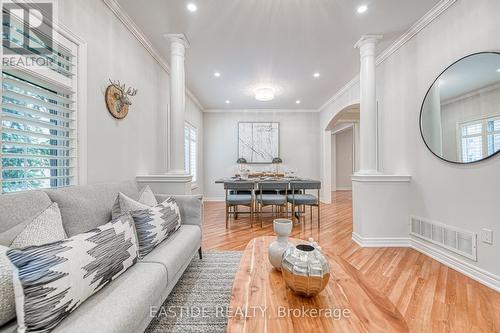 2422 Hertfordshire Way, Oakville, ON - Indoor