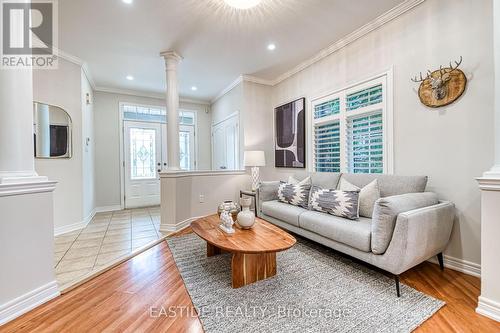 2422 Hertfordshire Way, Oakville, ON - Indoor Photo Showing Living Room