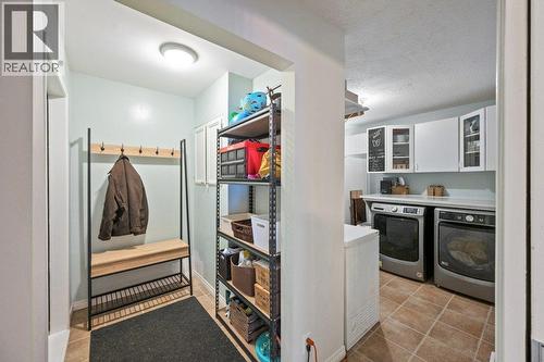 459 Johnson Crescent, Oliver, BC - Indoor Photo Showing Laundry Room