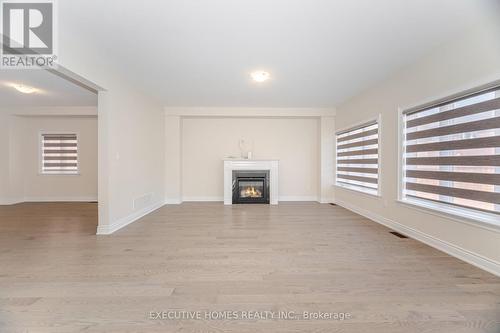 6 Mac Campbell Way, Bradford West Gwillimbury, ON - Indoor With Fireplace