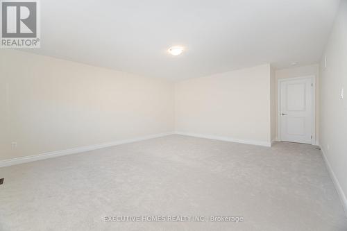 6 Mac Campbell Way, Bradford West Gwillimbury, ON - Indoor Photo Showing Other Room