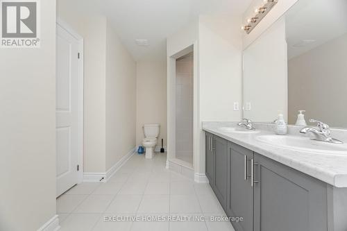 6 Mac Campbell Way, Bradford West Gwillimbury, ON - Indoor Photo Showing Bathroom