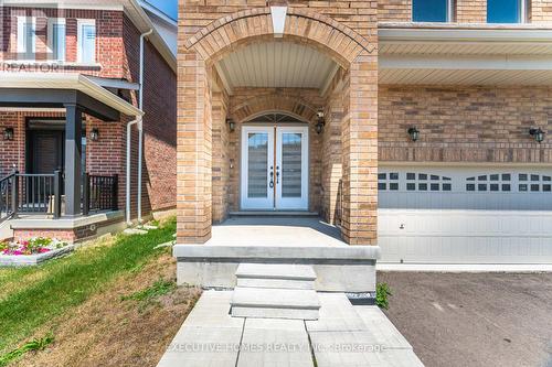 6 Mac Campbell Way, Bradford West Gwillimbury, ON - Outdoor