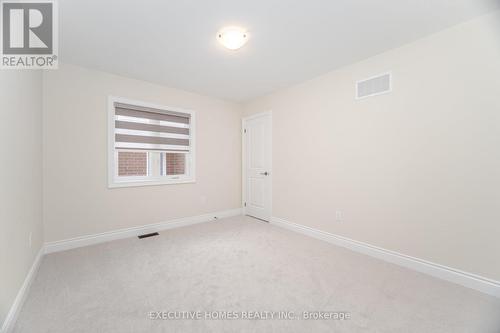 6 Mac Campbell Way, Bradford West Gwillimbury, ON - Indoor Photo Showing Other Room