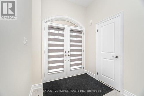 6 Mac Campbell Way, Bradford West Gwillimbury, ON - Indoor Photo Showing Other Room